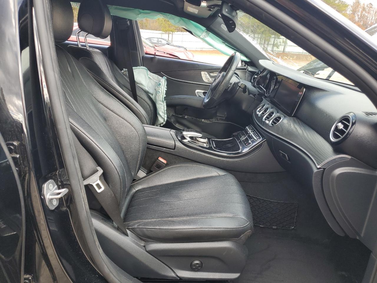 2017 Mercedes-Benz E-klasse VIN WDDZF4JB0HA023514 Copart auction photo, side / front end damage thumbnail 7