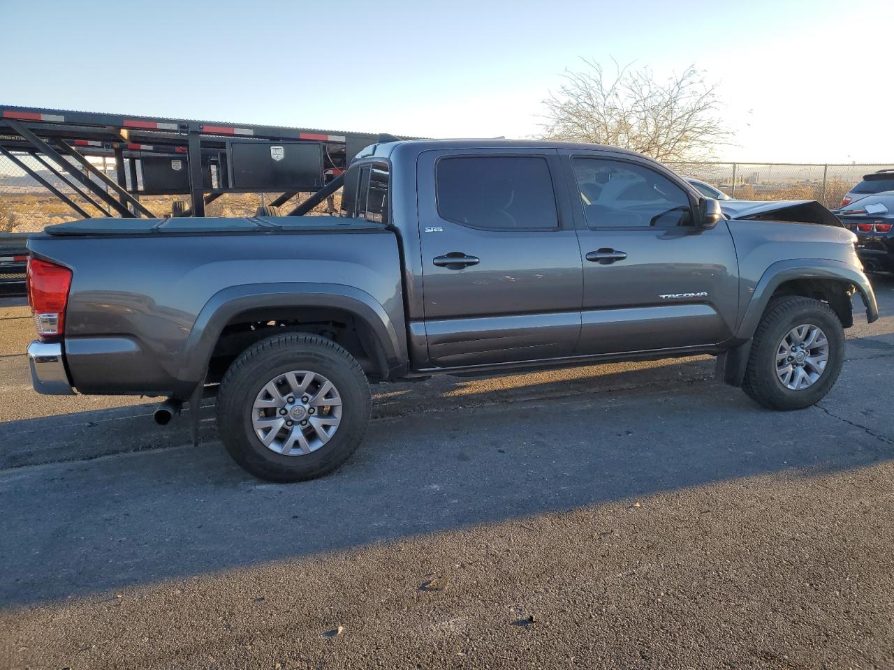 2016 Toyota Tacoma VIN 5TFAZ5CN7GX021332 Copart auction photo, front end damage thumbnail 3