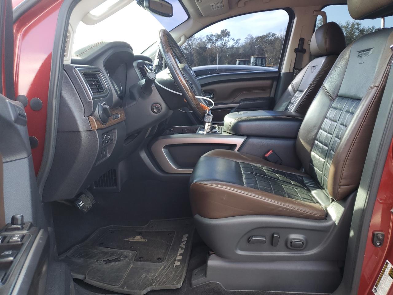 2017 Nissan Titan VIN 1N6AA1E64HN520833 Copart auction photo, rear end / minor dent/scratches damage thumbnail 7