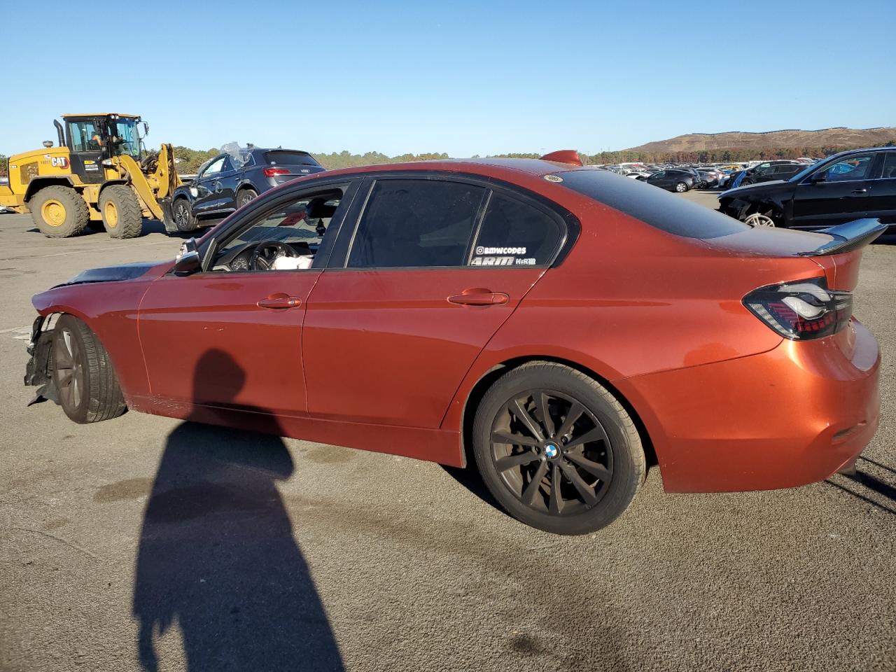 2018 BMW 3er VIN WBA8A3C52JA499658 Copart auction photo, front end / minor dent/scratches damage thumbnail 2
