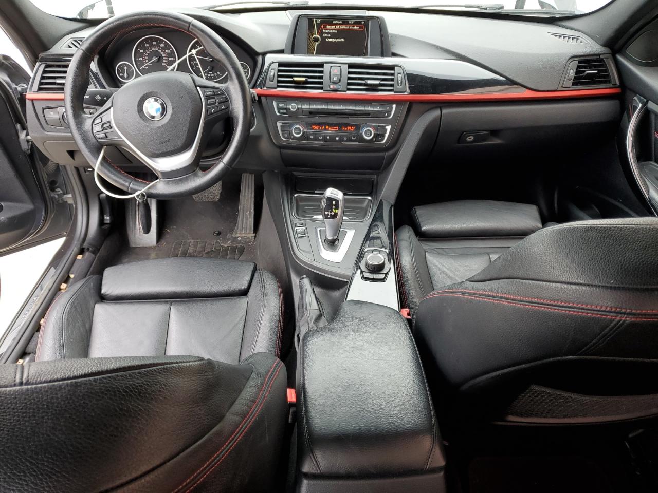 2013 BMW 3er VIN WBA3A5C59DF352749 Copart auction photo, front end / side damage thumbnail 8