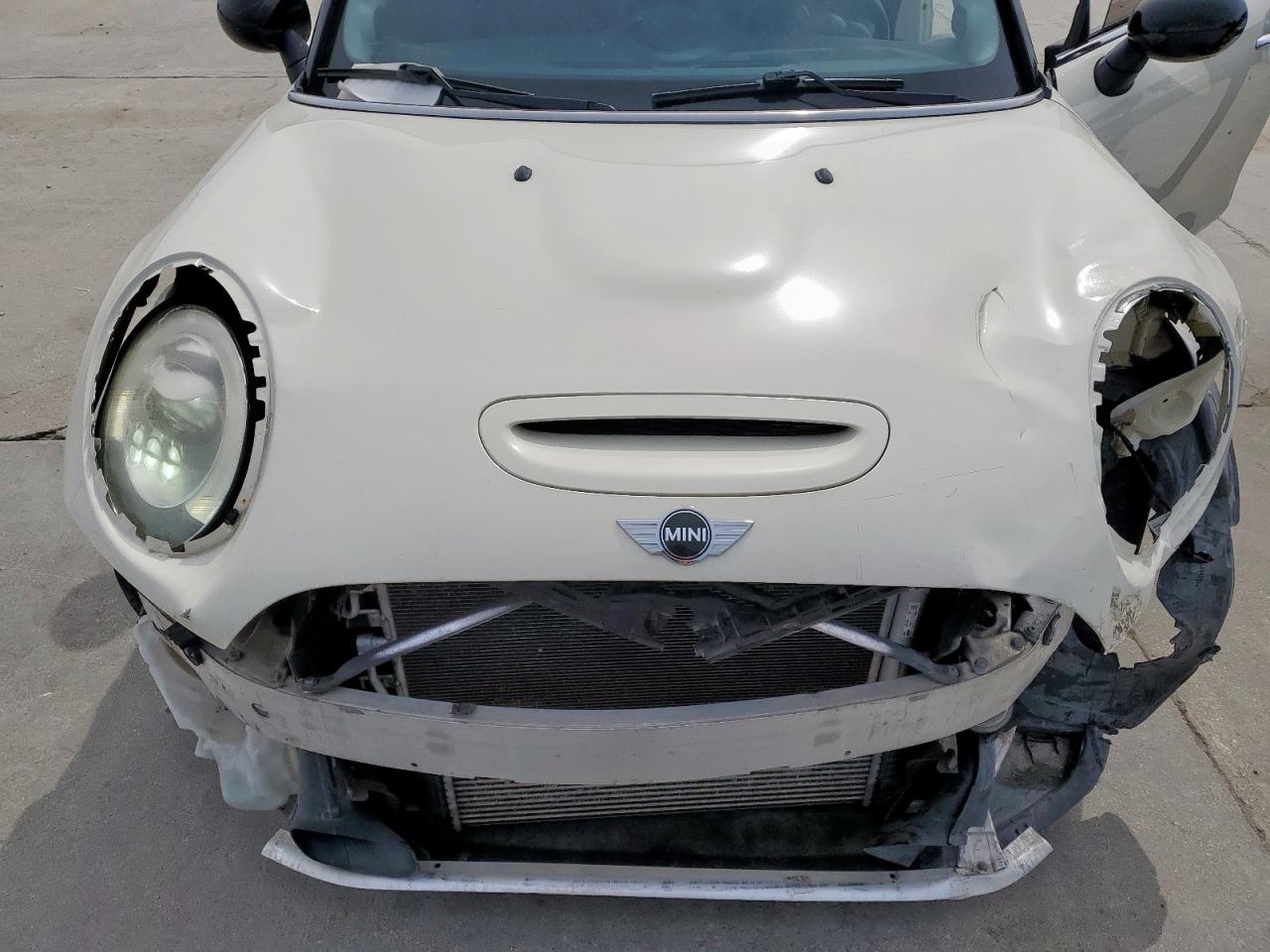 2017 MINI Cooper VIN WMWXP7C54H2A44609 Copart auction photo, front end damage thumbnail 11