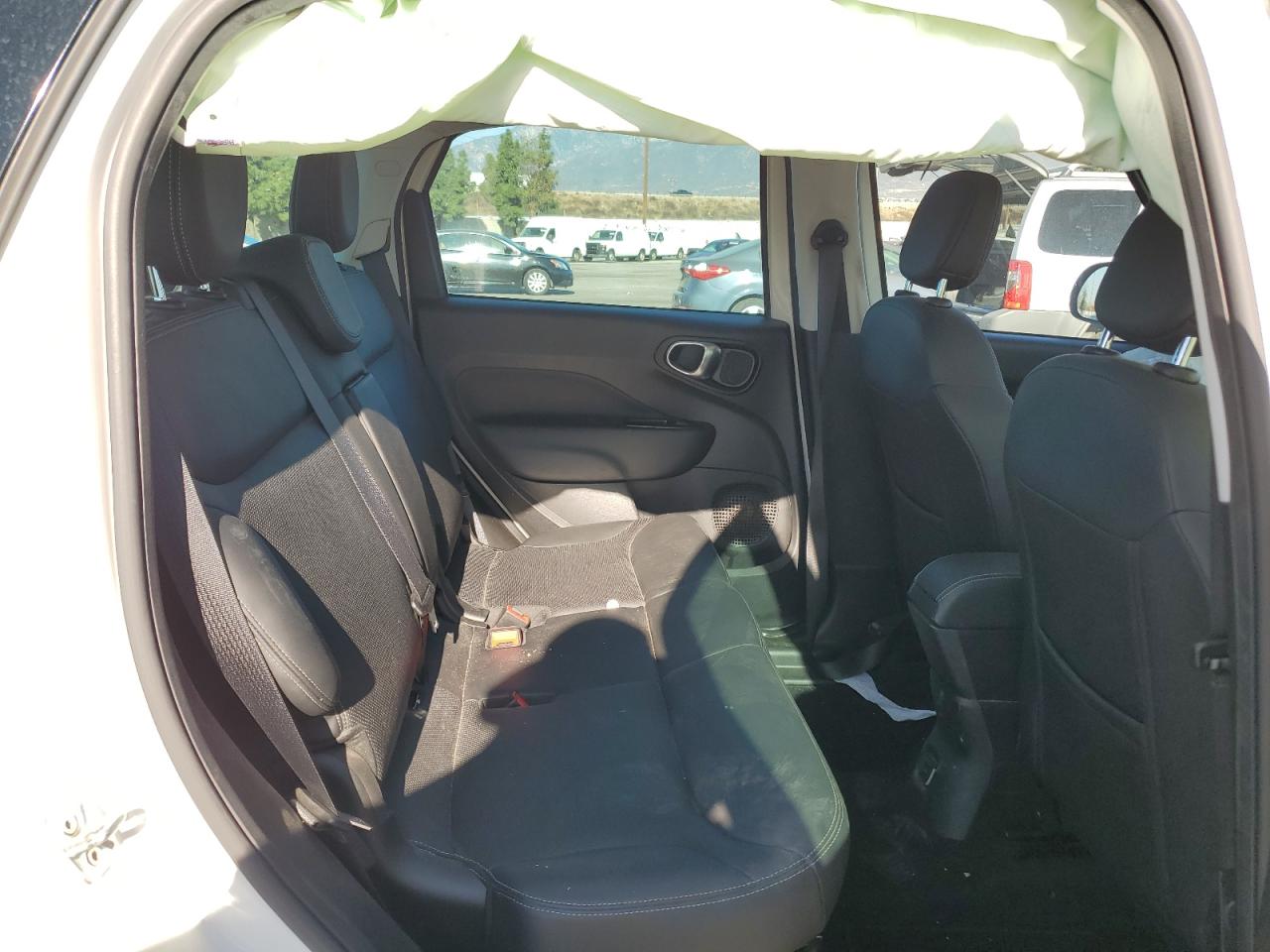 2019 Fiat 500 VIN ZFBNFADH6KZ042149 Copart auction photo, front end damage thumbnail 10