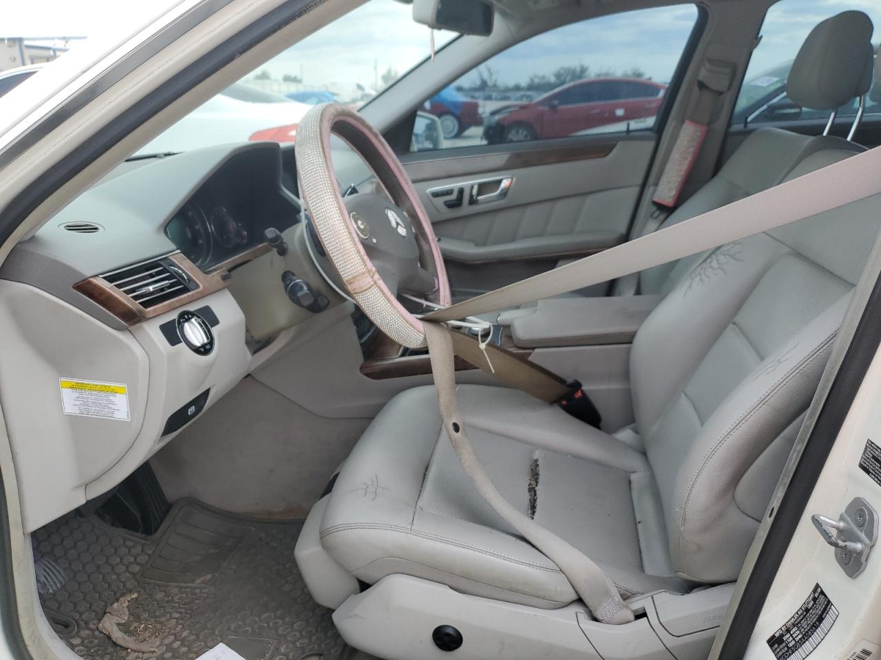 2010 Mercedes-Benz E-klasse VIN WDDHF5GB5AA085618 Copart auction photo, water/flood damage thumbnail 7