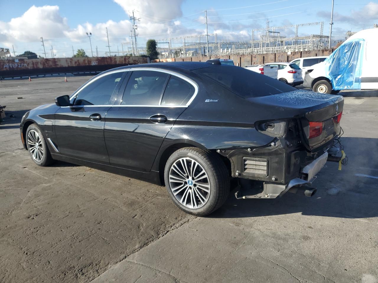 2019 BMW 5er VIN WBAJA9C57KB389186 Copart auction photo, rear end damage thumbnail 2