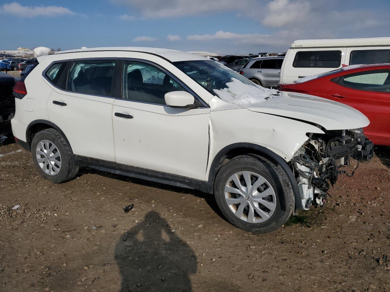 2017 Nissan Rogue VIN JN8AT2MV8HW012858 Copart auction photo, front end damage thumbnail 4