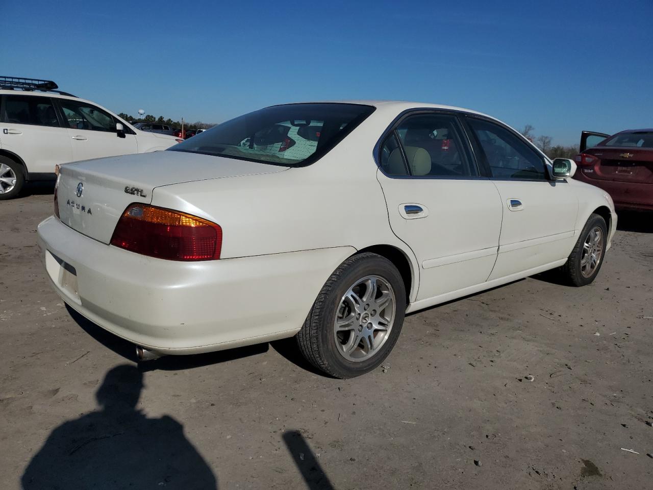 2000 Acura TL VIN 19UUA5673YA047935 Copart auction photo, minor dent/scratches damage thumbnail 3
