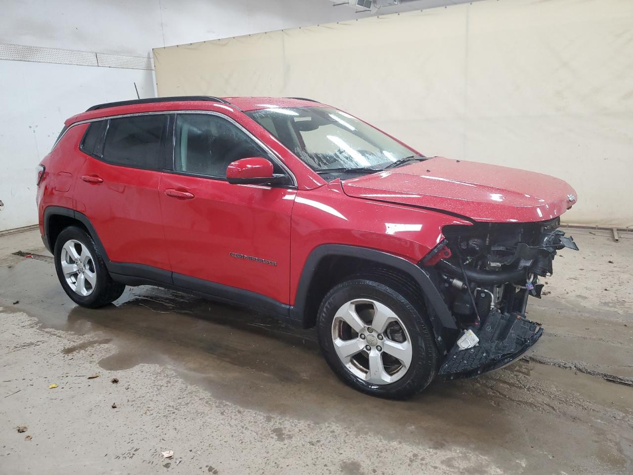 2018 Jeep Compass VIN 3C4NJDBB2JT372176 Copart auction photo, front end / side damage thumbnail 4