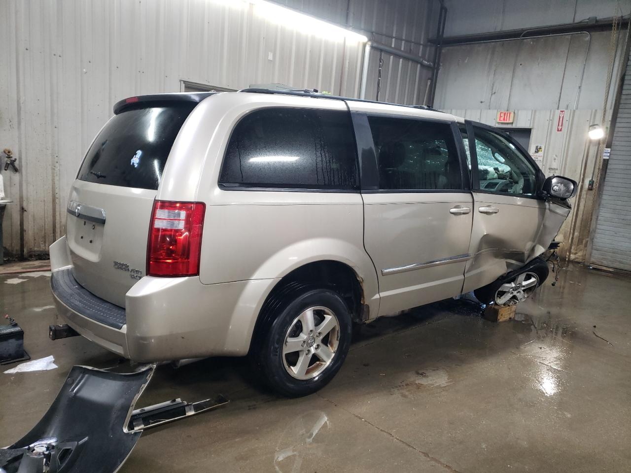2009 Dodge Caravan VIN 2D8HN54179R519328 Copart auction photo, front end / side damage thumbnail 3