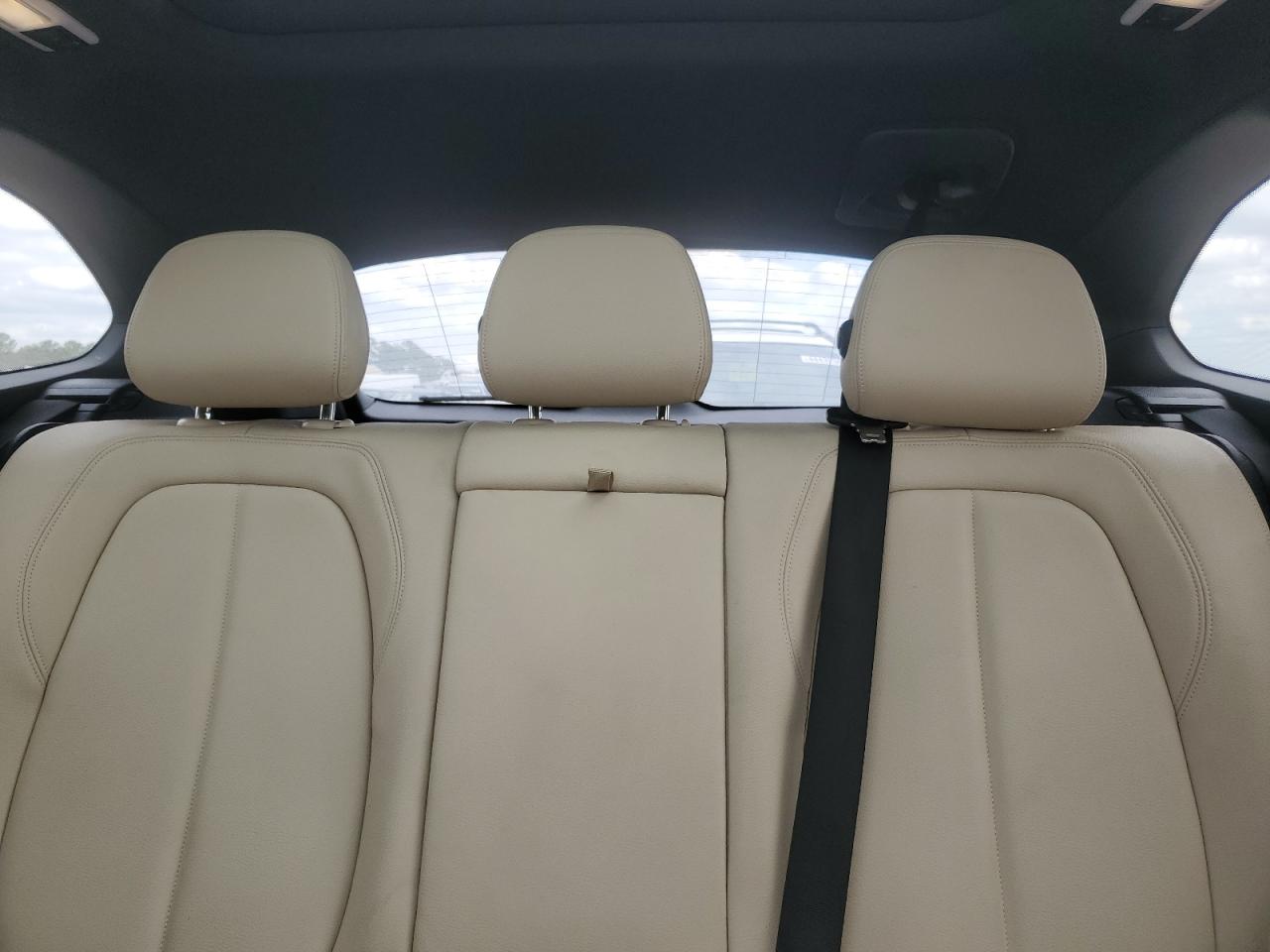 2016 BMW X1 VIN WBXHT3C39G5F64430 Copart auction photo, rear end / front end damage thumbnail 10