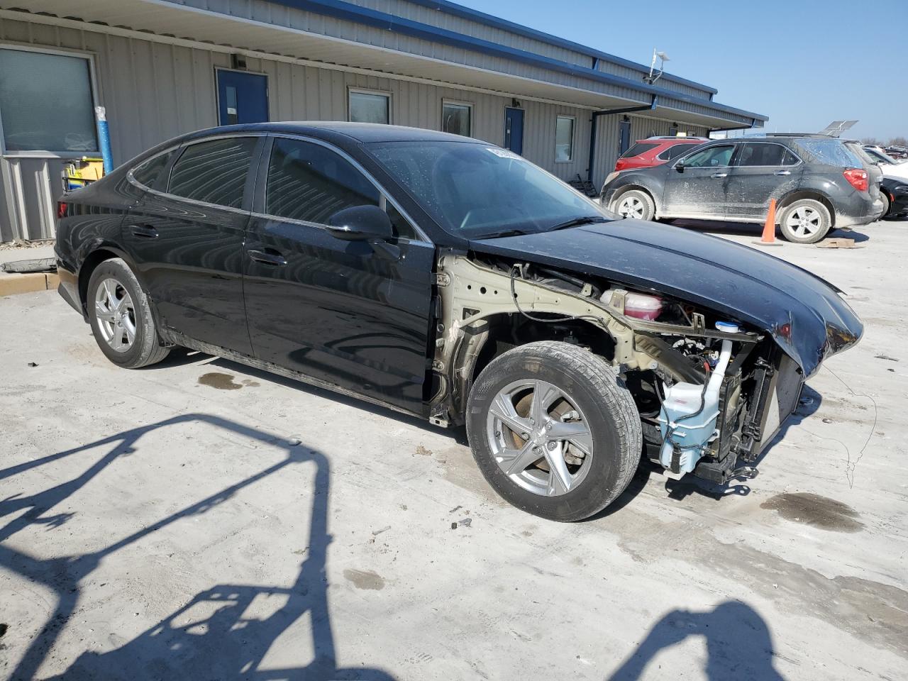 2023 Hyundai Sonata VIN KMHL24JA2PA314707 Copart auction photo, front end / minor dent/scratches damage thumbnail 4