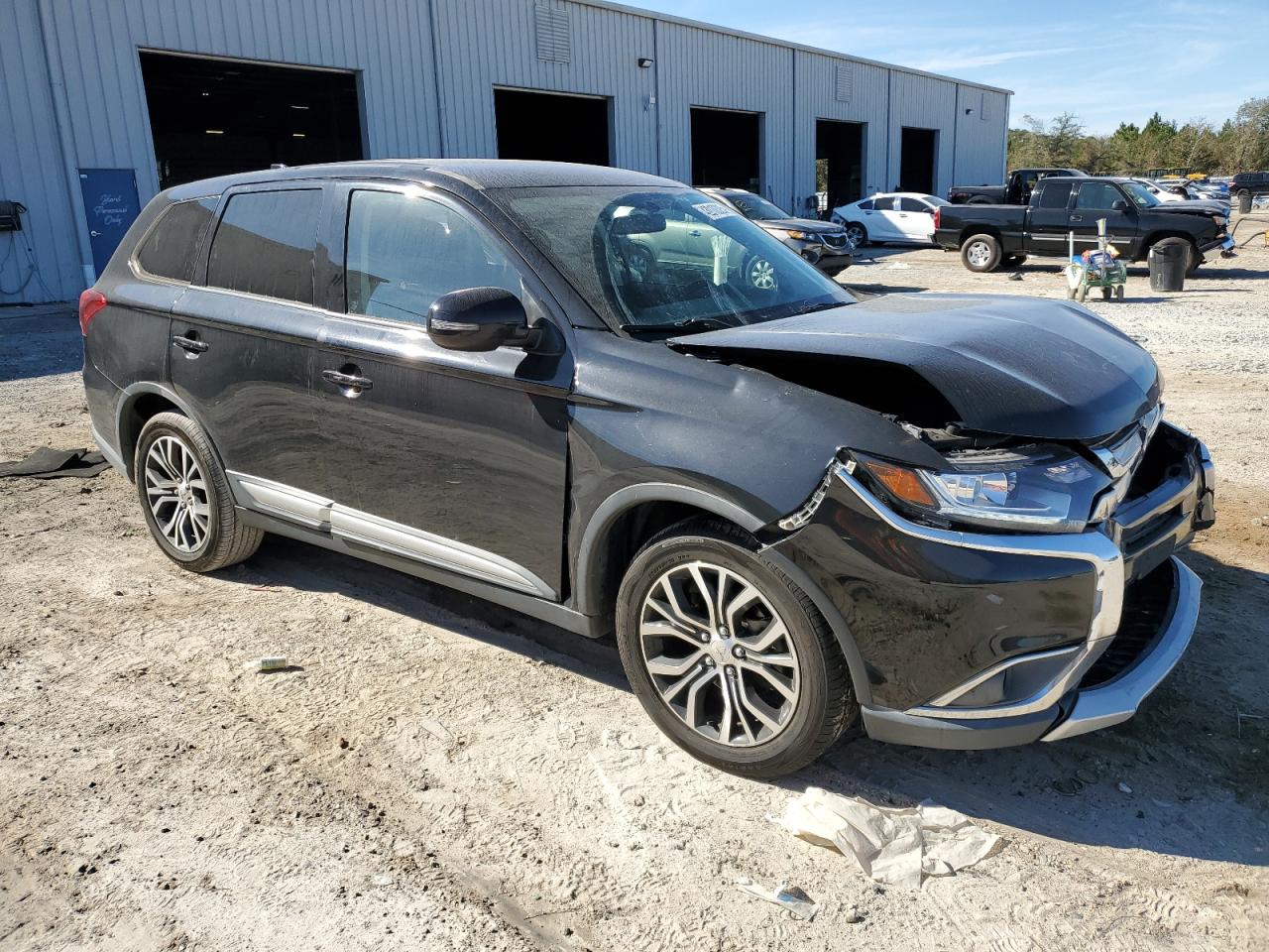 2018 Mitsubishi Outlander VIN JA4AD3A32JJ003474 Copart auction photo, front end damage thumbnail 4