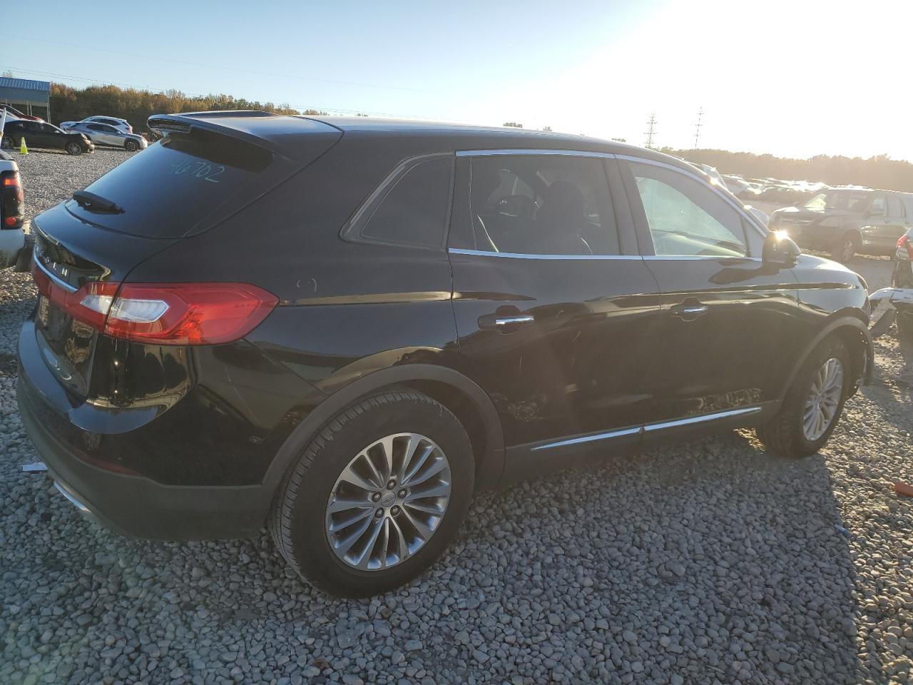 2016 Lincoln MKX VIN 2LMTJ6KR3GBL24397 Copart auction photo, front end damage thumbnail 3