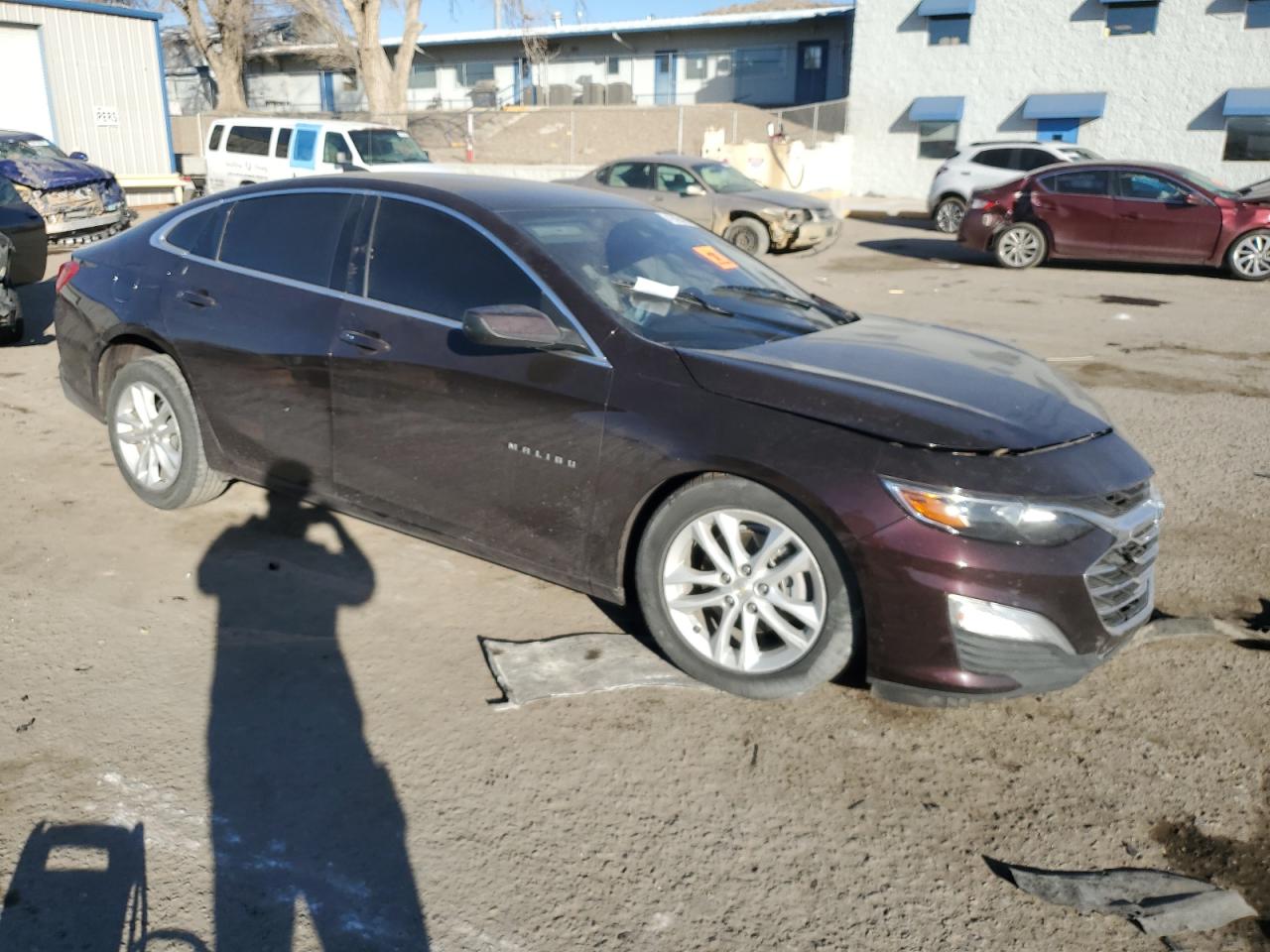 2020 Chevrolet Malibu VIN 1G1ZC5ST3LF107668 Copart auction photo, front end / side damage thumbnail 4