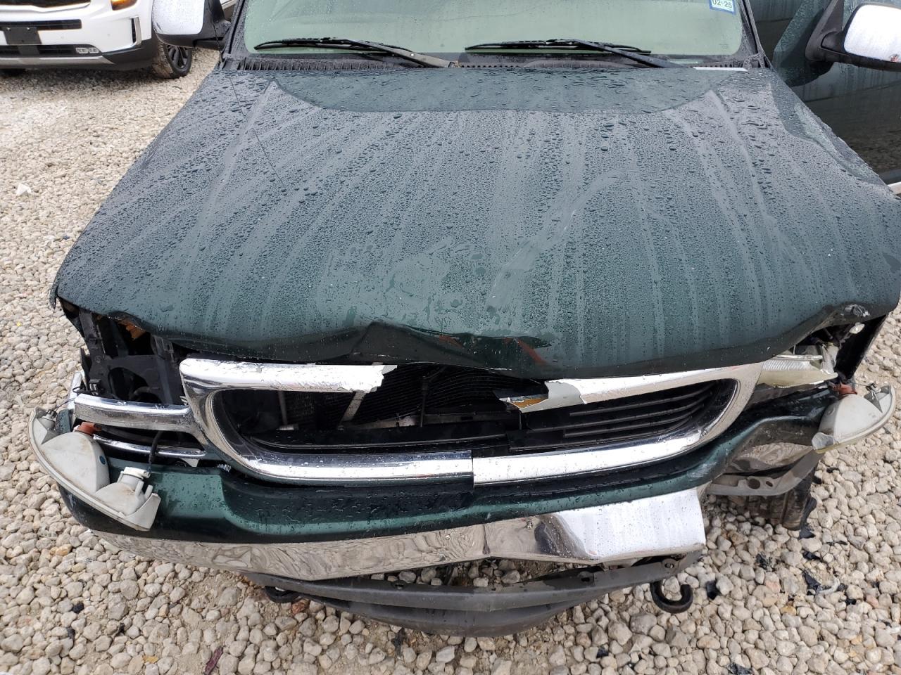 2002 GMC Sierra VIN 1GTGK13U22F189540 Copart auction photo, front end / side damage thumbnail 11