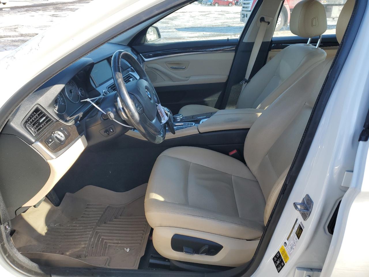 2016 BMW 5er VIN WBA5A7C54GG152042 Copart auction photo, minor dent/scratches damage thumbnail 7