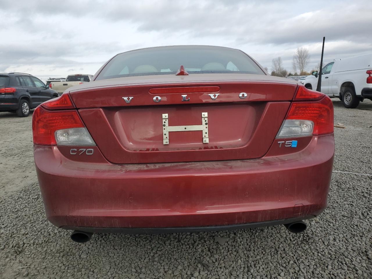 2013 Volvo C70 VIN YV1672MC5DJ139251 Copart auction photo, side / front end damage thumbnail 6