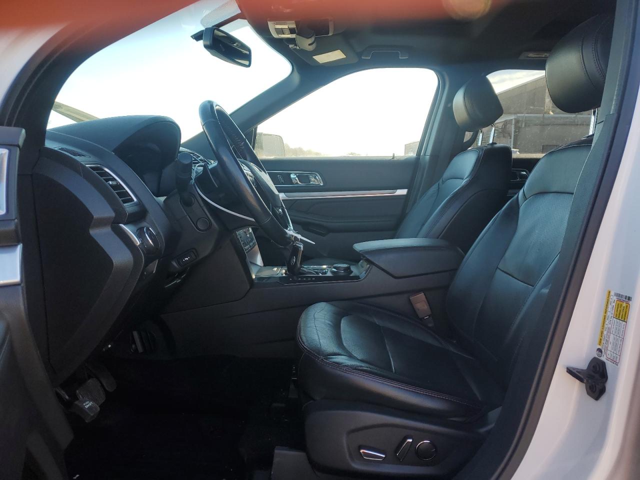 2017 Ford Explorer VIN 1FM5K8GT9HGD00407 Copart auction photo, rear end / minor dent/scratches damage thumbnail 7