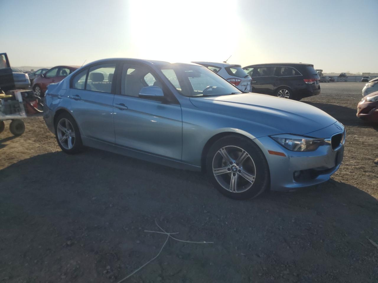 2014 BMW 3er VIN WBA3C1C52EK108534 Copart auction photo, rear end / front end damage thumbnail 4