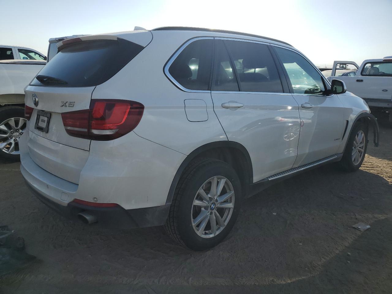 2015 BMW X5 VIN 5UXKR0C52F0P00146 Copart auction photo, front end damage thumbnail 3