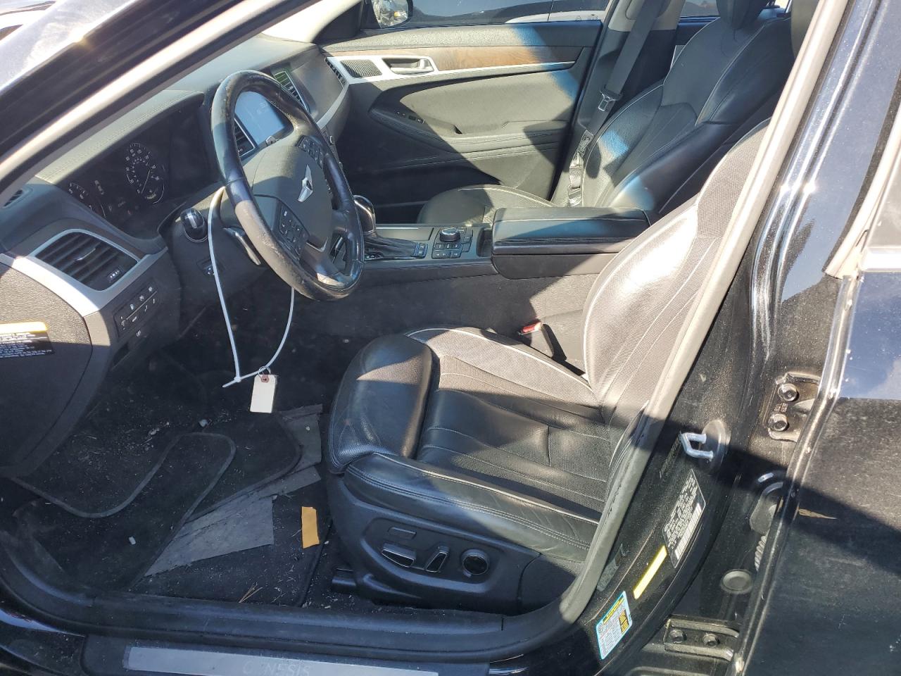 2015 Hyundai Genesis VIN KMHGN4JE1FU023513 Copart auction photo, minor dent/scratches damage thumbnail 7