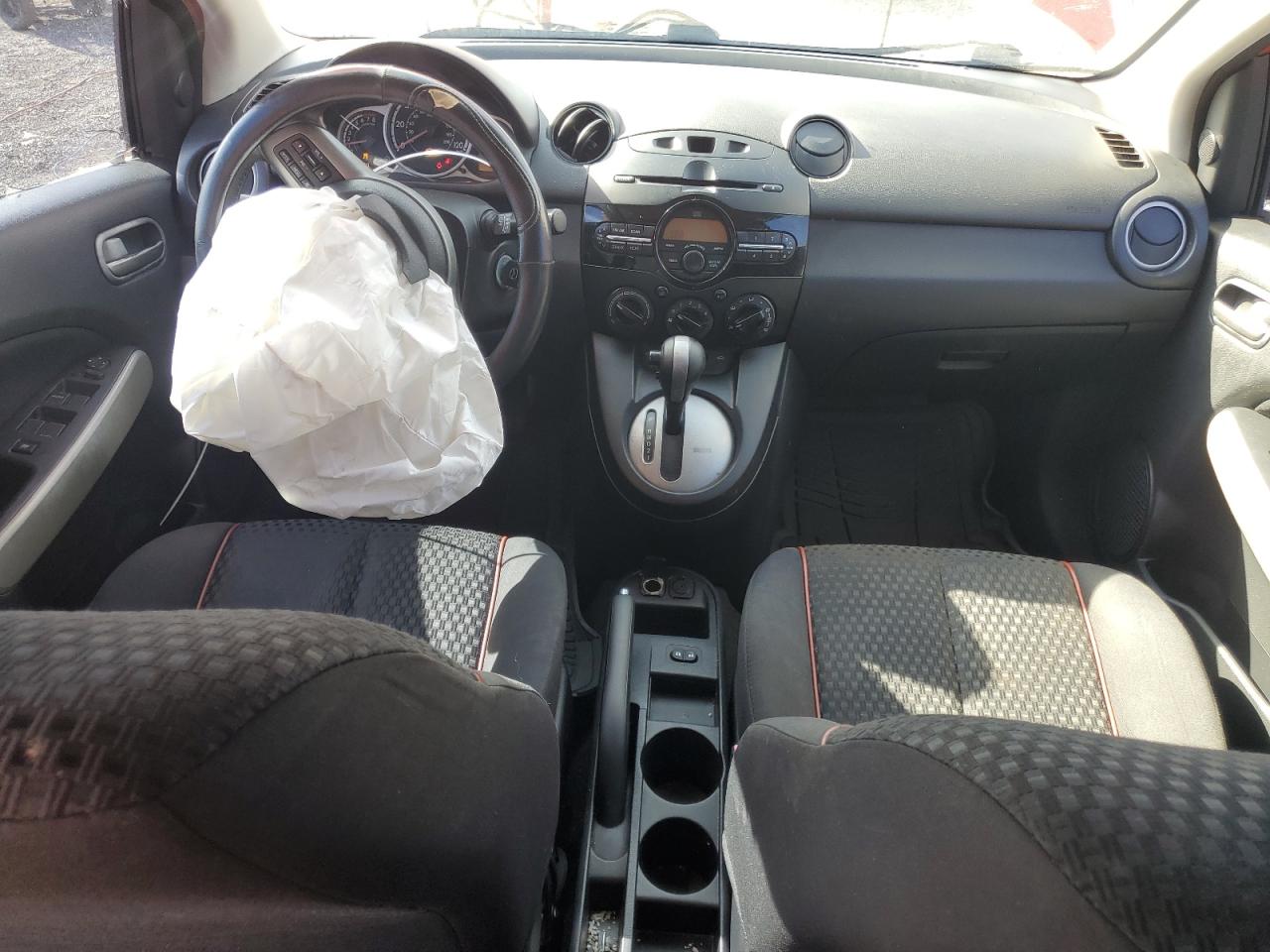 2012 Mazda 2 VIN JM1DE1LY8C0135404 Copart auction photo, all over damage thumbnail 8