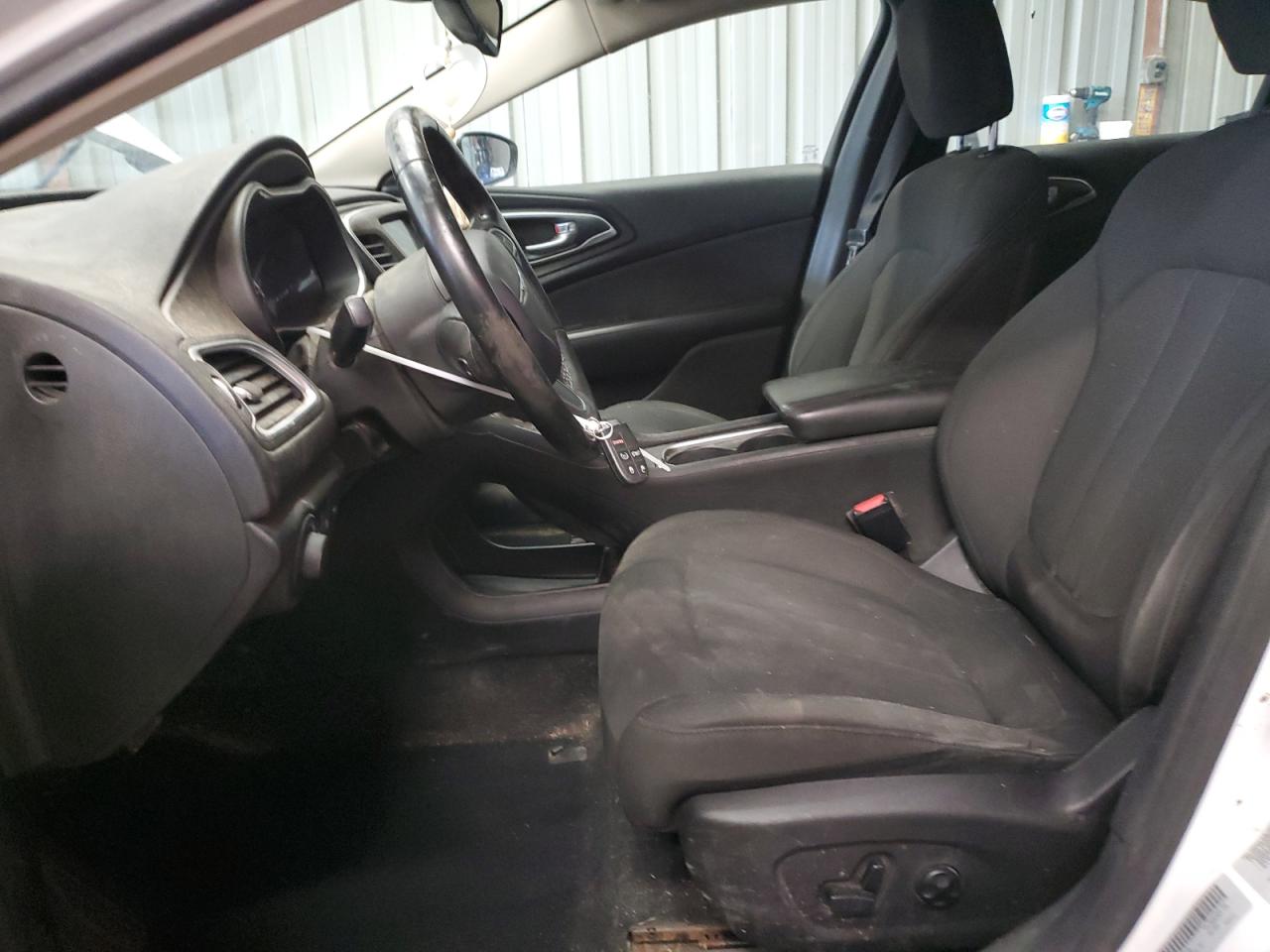 2015 Chrysler 200 VIN 1C3CCCAB3FN739188 Copart auction photo, rear end / front end damage thumbnail 7