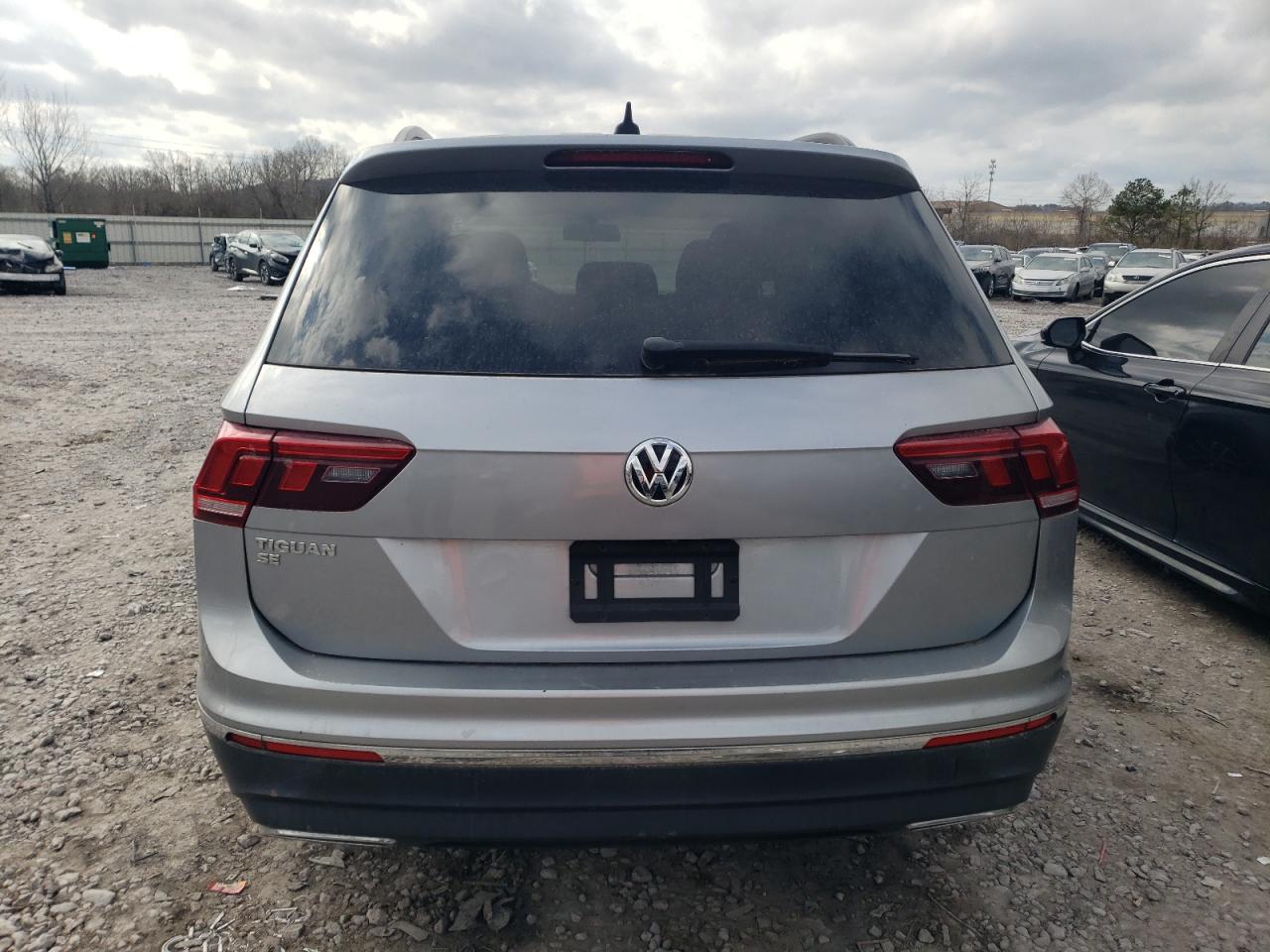 2020 Volkswagen Tiguan VIN 3VV3B7AX0LM075621 Copart auction photo, side damage thumbnail 6