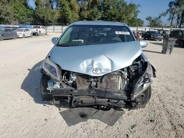 2015 Toyota Sienna VIN 5TDYK3DC8FS586780 Copart auction photo, front end / minor dent/scratches damage thumbnail 11
