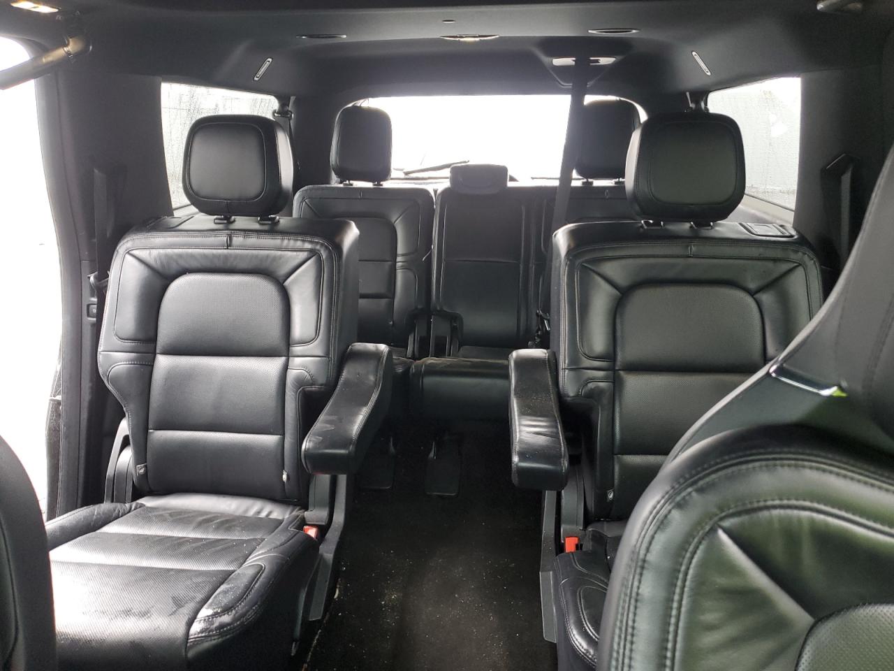 2021 Lincoln Navigator VIN 5LMJJ3KT9MEL02852 Copart auction photo, all over damage thumbnail 10
