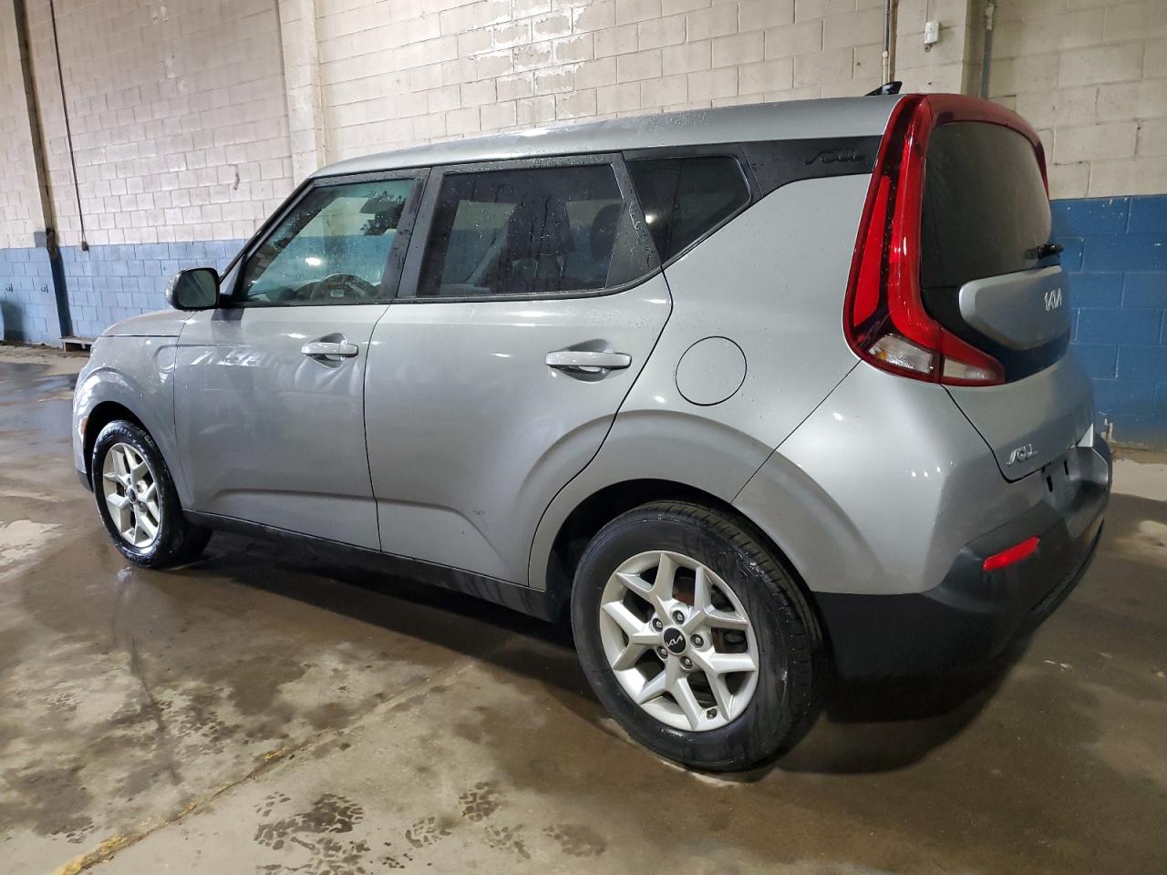 2022 KIA Soul VIN KNDJ23AU3N7826020 Copart auction photo, mechanical / minor dent/scratches damage thumbnail 2