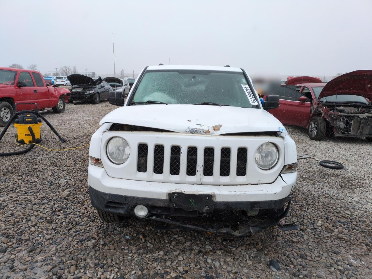 2012 Jeep Liberty (Patriot) VIN 1C4NJPBB6CD613876 Copart auction photo, front end damage thumbnail 5