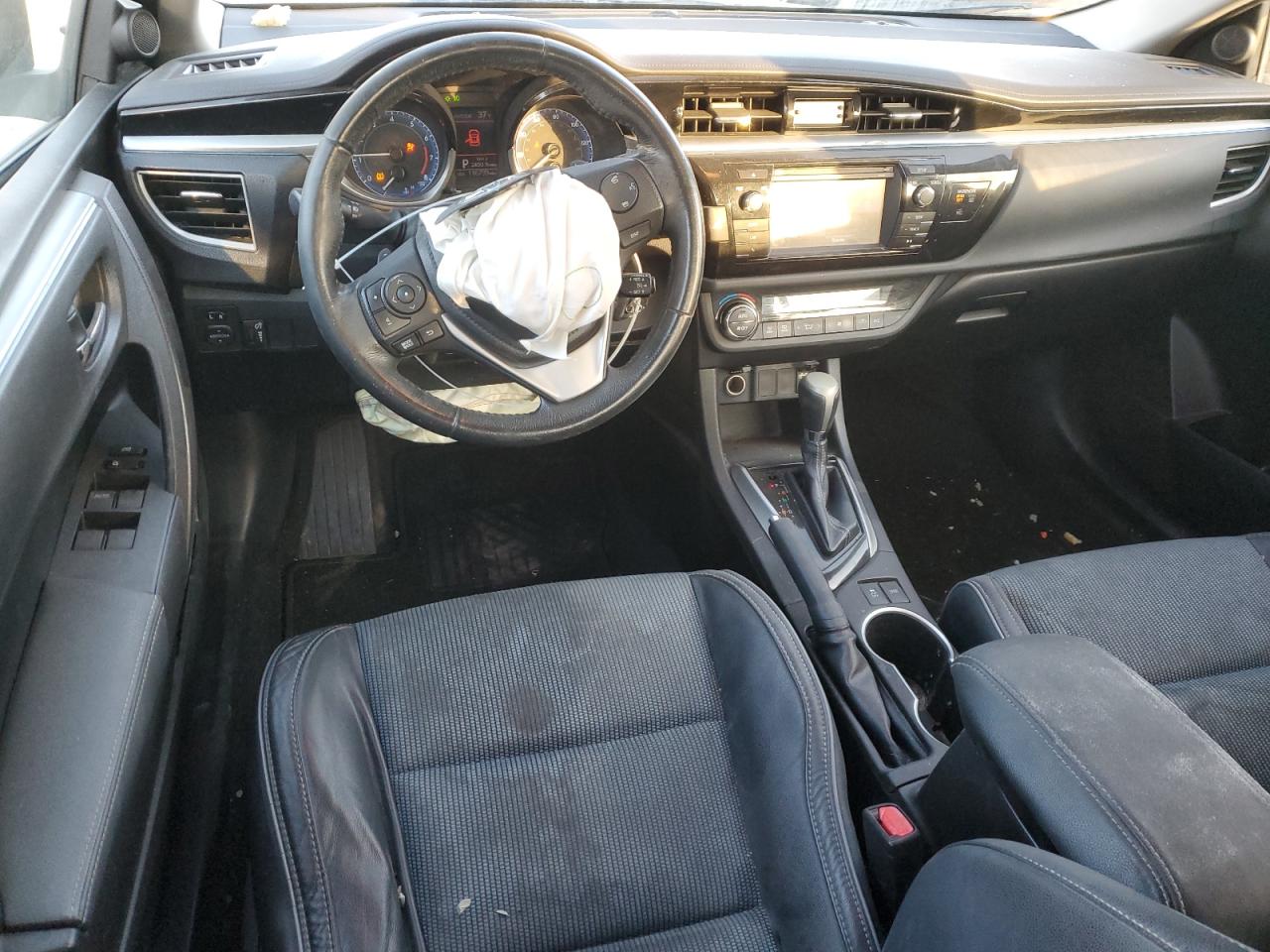 2015 Toyota Corolla VIN 5YFBURHE7FP347356 Copart auction photo, front end / minor dent/scratches damage thumbnail 8