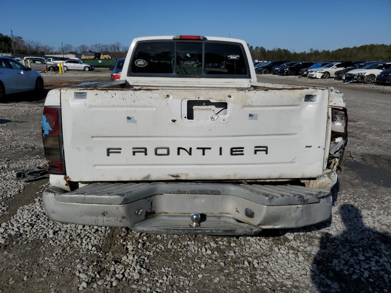 2003 Nissan Navara (Frontier) VIN 1N6DD26T63C467751 Copart auction photo, minor dent/scratches damage thumbnail 6