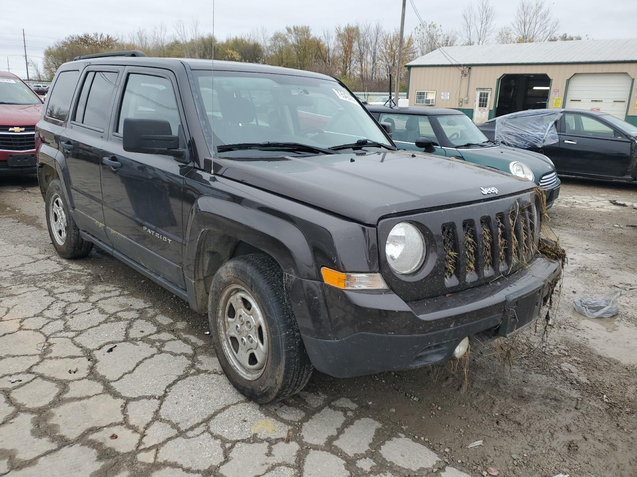 2014 Jeep Liberty (Patriot) VIN 1C4NJPBA2ED574939 Copart auction photo, front end damage thumbnail 4