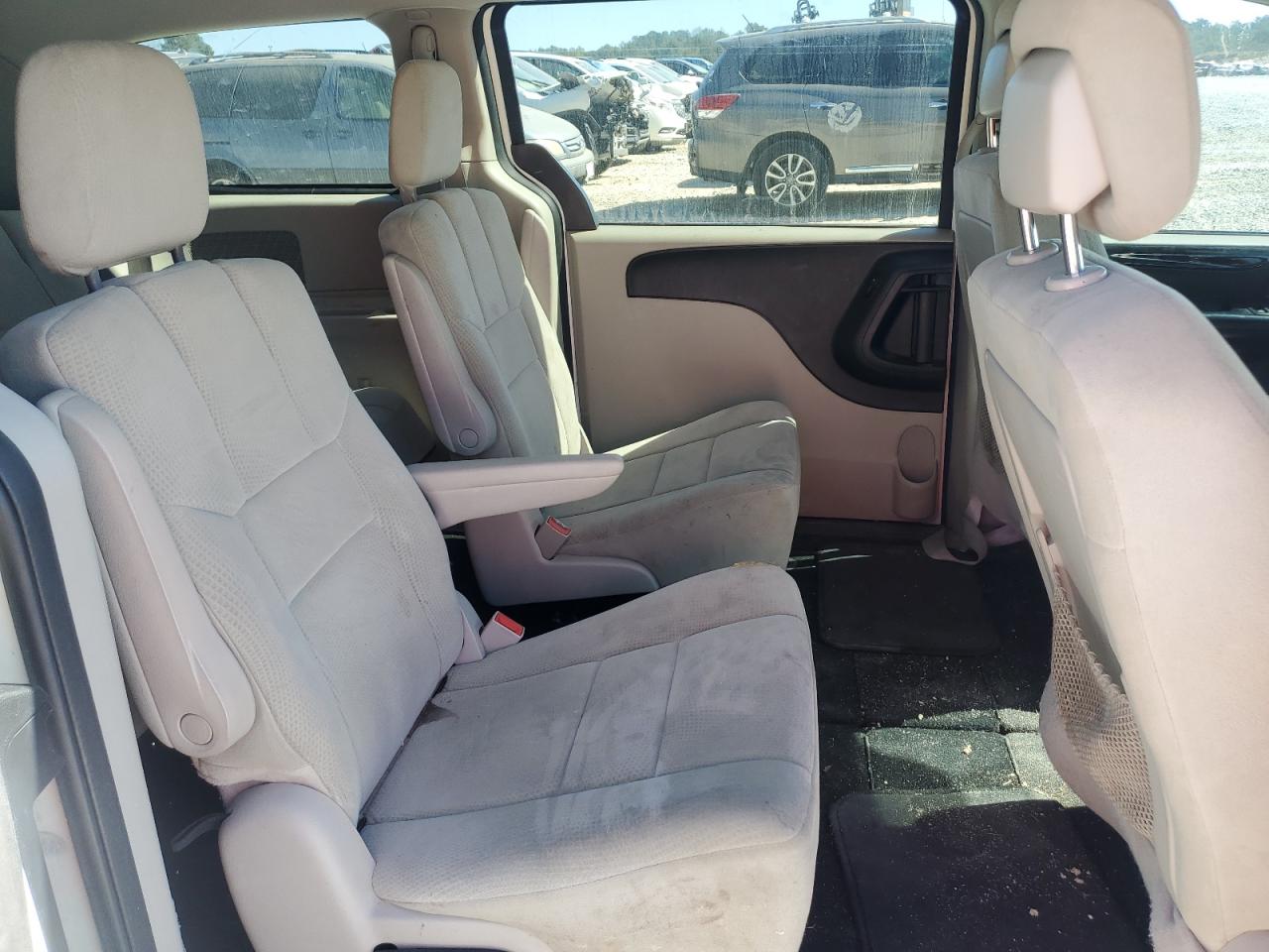 2012 Dodge Caravan VIN 2C4RDGCG4CR405253 Copart auction photo, all over damage thumbnail 11