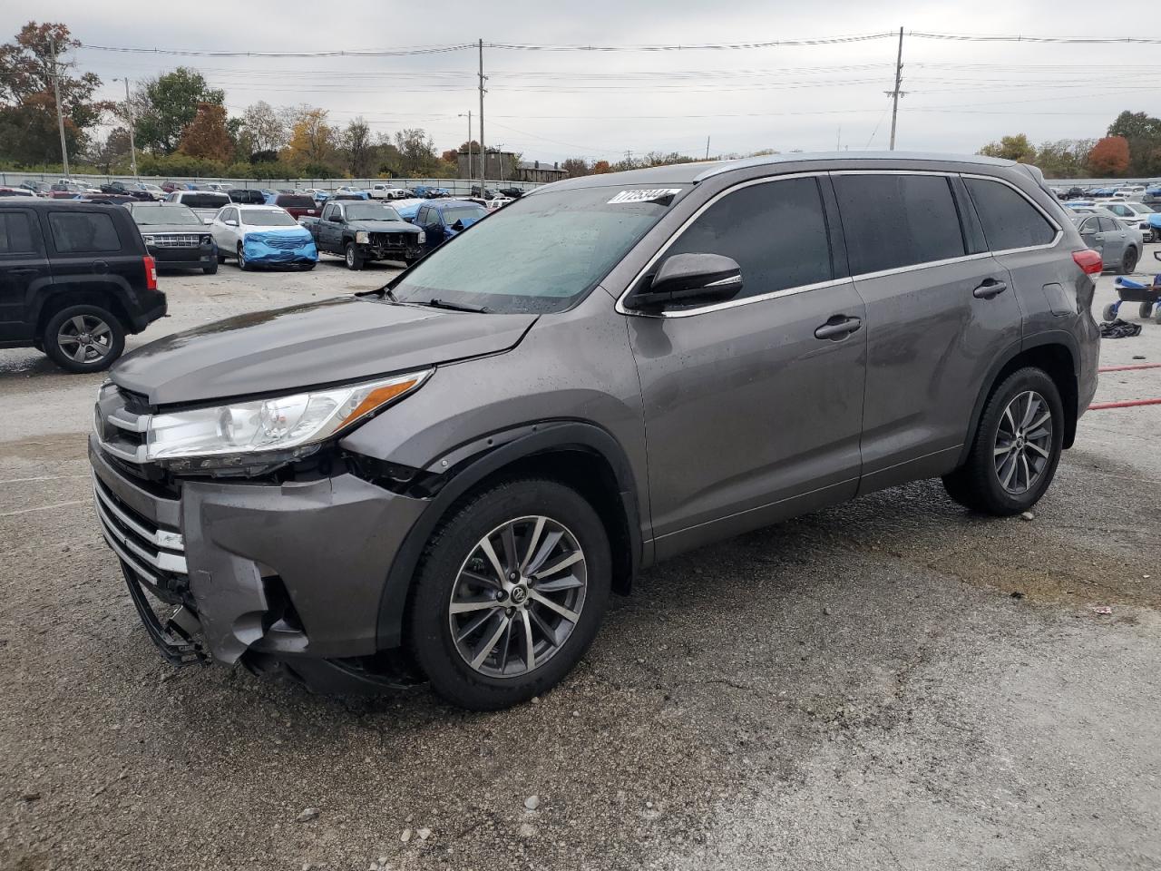 2018 Toyota Highlander VIN 5TDJZRFH6JS557103