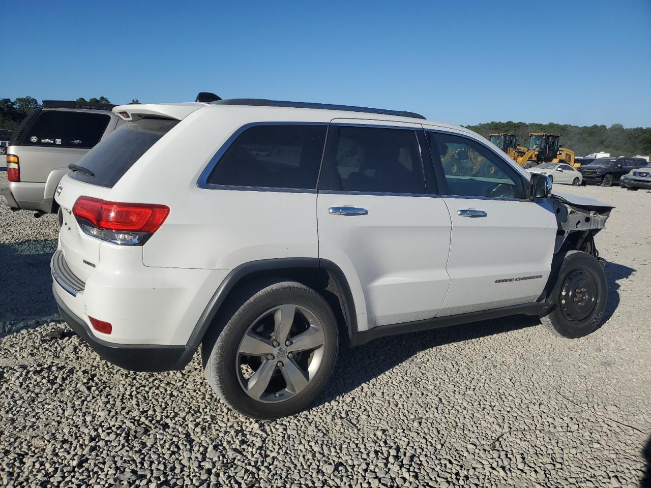 2014 Jeep Grand Cherokee VIN 1C4RJFBG8EC205928 Copart auction photo, front end / side damage thumbnail 3