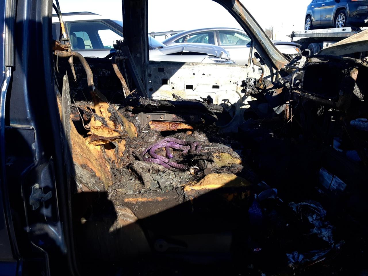 2006 Chevrolet Silverado VIN 1GCHK23G26F124181 Copart auction photo, burn / all over damage thumbnail 7