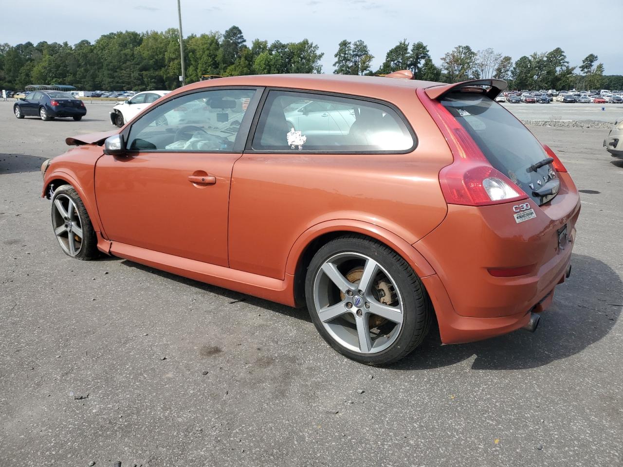 2011 Volvo C30 VIN YV1672MKXB2200317 Copart auction photo, front end / undercarriage damage thumbnail 2