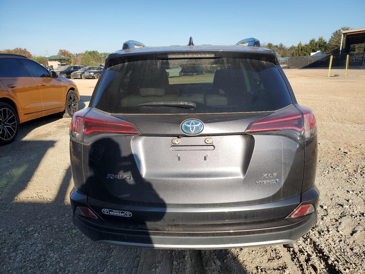 2018 Toyota RAV 4 VIN JTMRJREV8JD257866 Copart auction photo, front end damage thumbnail 6
