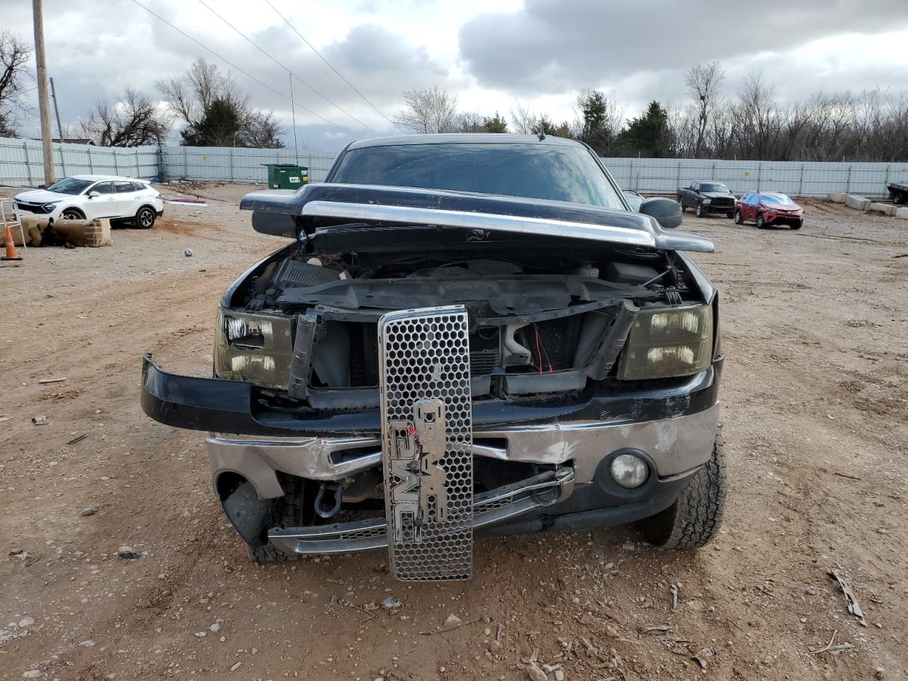 2013 GMC Sierra VIN 3GTP2WE72DG330449 Copart auction photo, front end / minor dent/scratches damage thumbnail 5