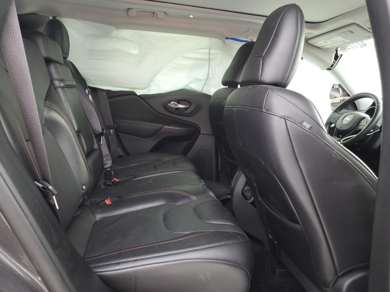 2019 Jeep Cherokee VIN 1C4PJMBX3KD189087 Copart auction photo, side / front end damage thumbnail 11