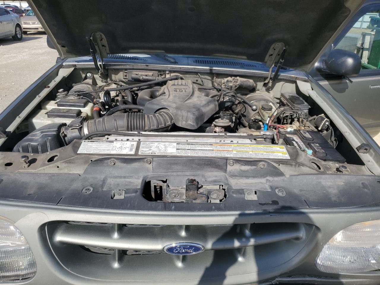 2000 Ford Explorer VIN 1FMDU75E9YUB50157 Copart auction photo, front end damage thumbnail 12