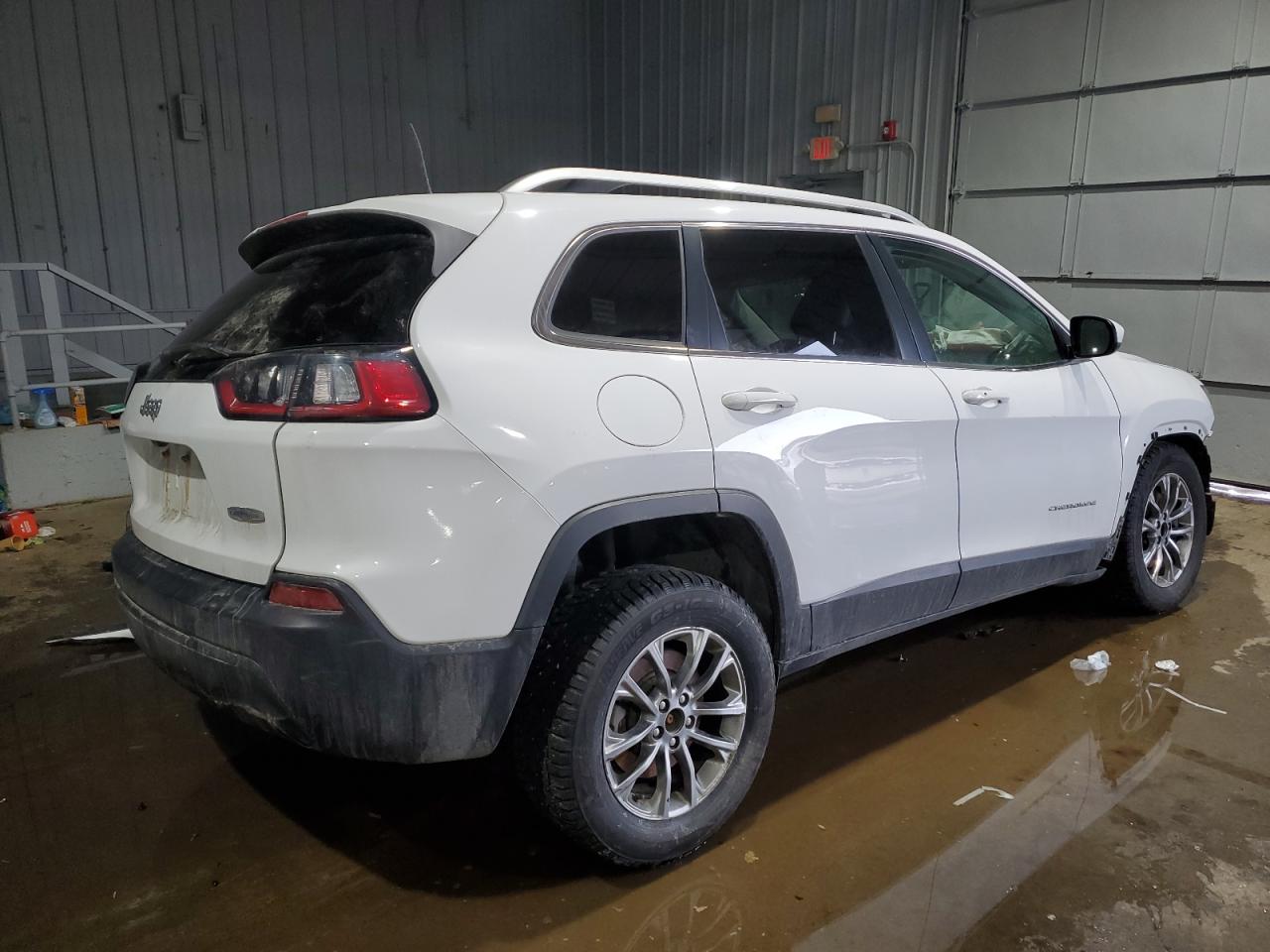 2019 Jeep Grand Cherokee VIN 1C4PJMLB4KD182068 Copart auction photo, front end / side damage thumbnail 3