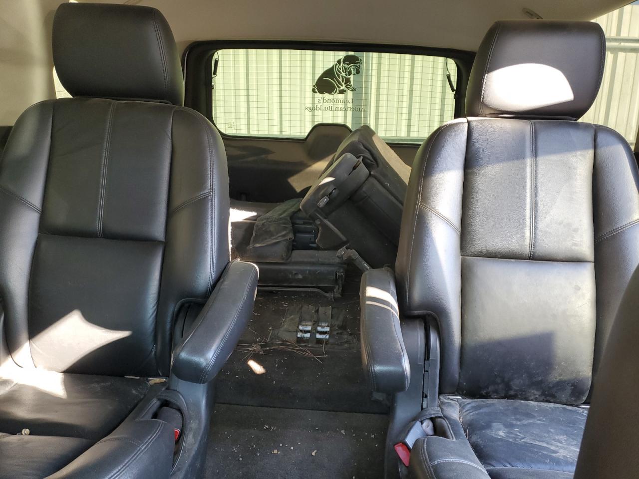 2011 Chevrolet Tahoe VIN 1GNSKBE02BR198108 Copart auction photo, minor dent/scratches damage thumbnail 10