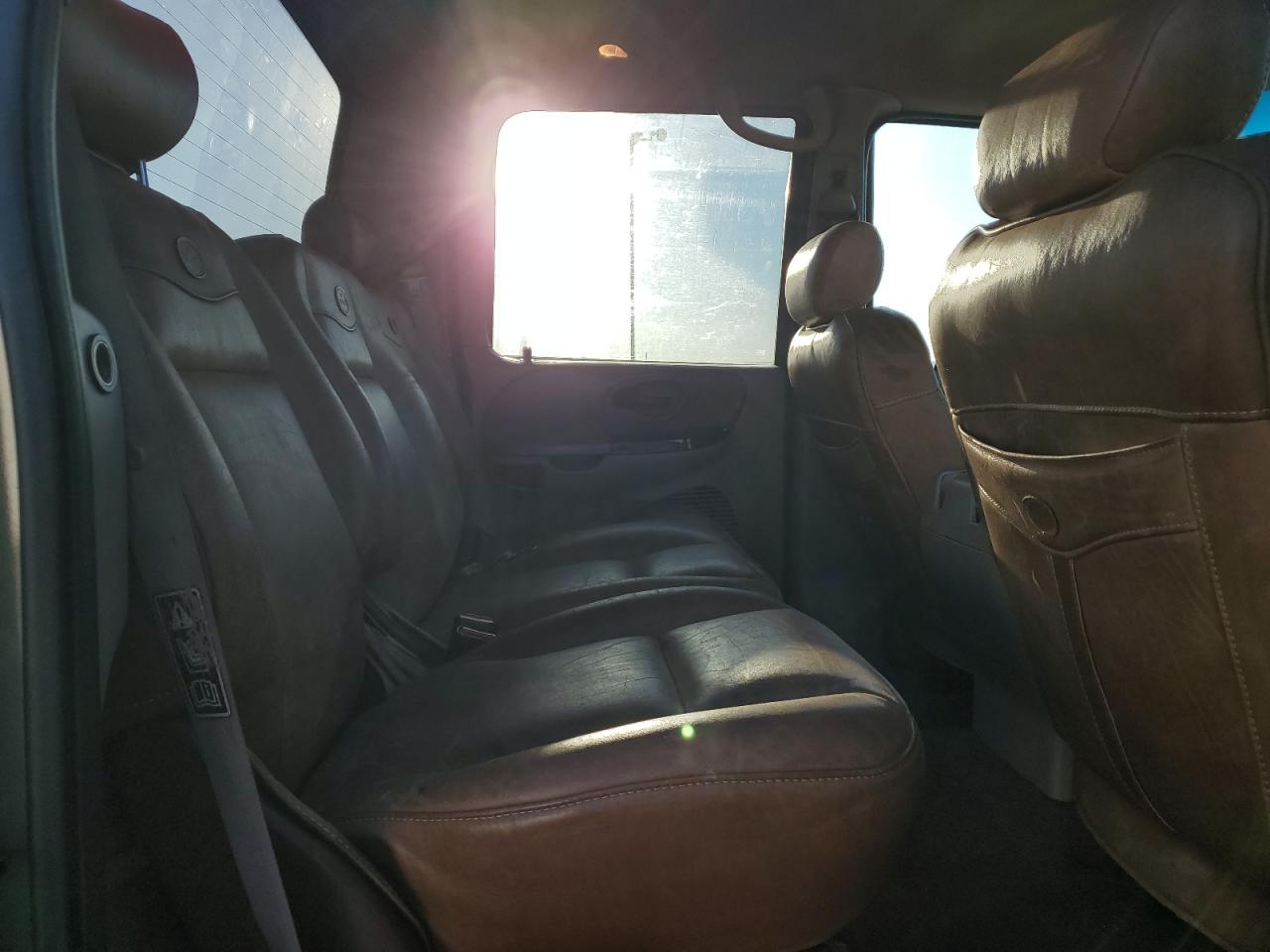 2003 Ford F-150 VIN 1FTRW07L93KB38778 Copart auction photo, rear end damage thumbnail 10