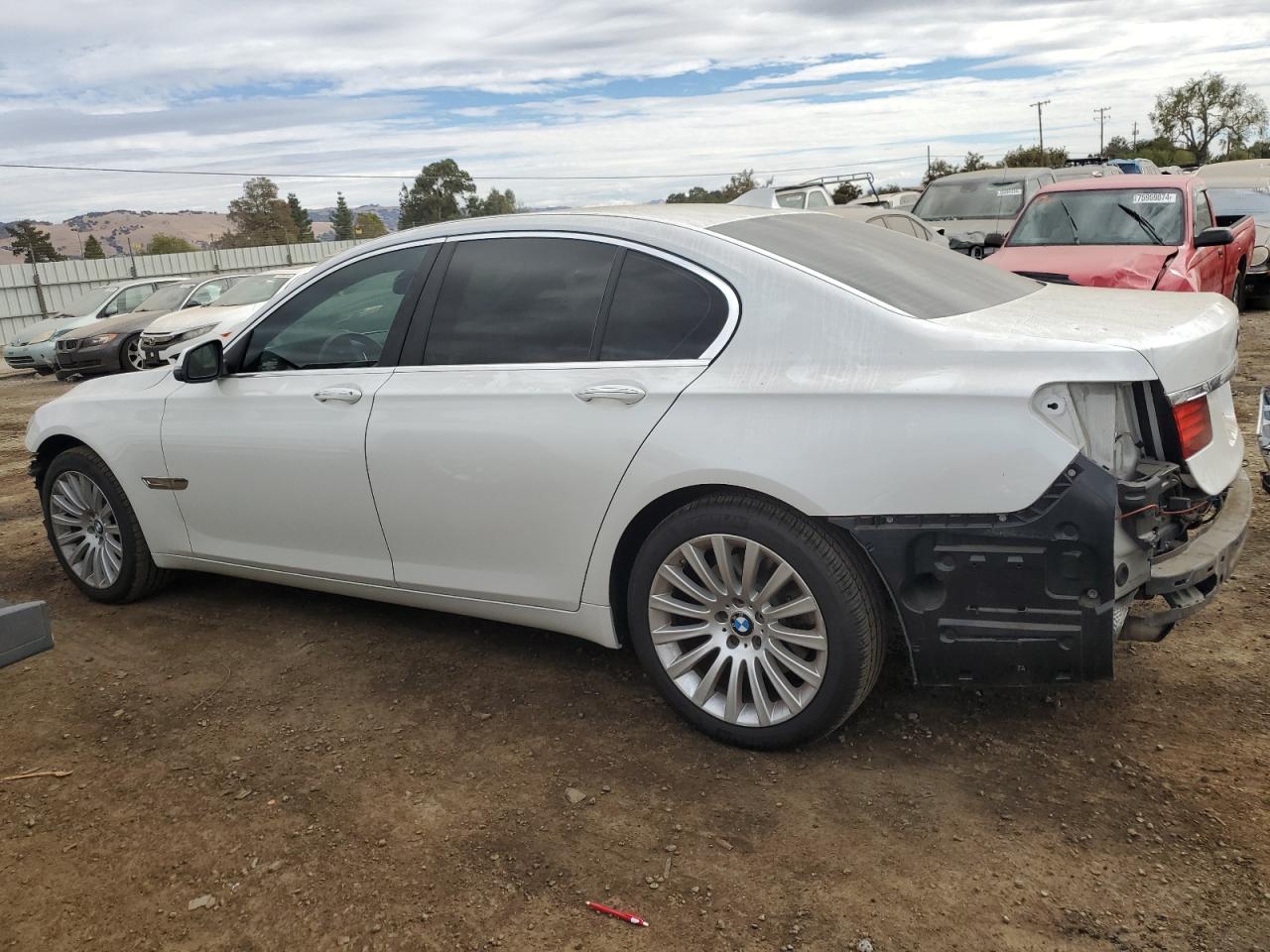 2013 BMW 7er VIN WBAYA6C58DC995137 Copart auction photo, all over damage thumbnail 2