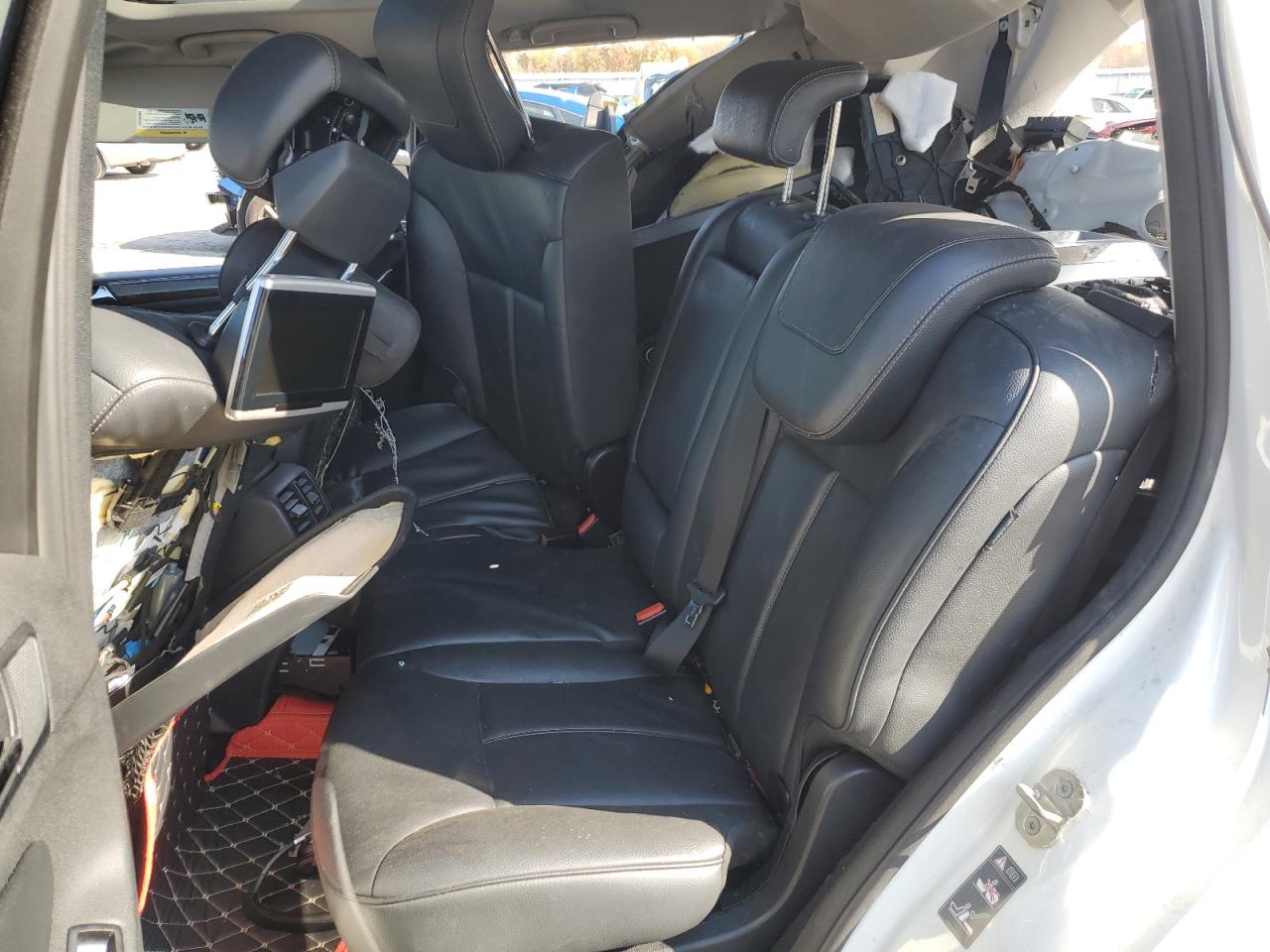 2011 Mercedes-Benz GL-klasse VIN 4JGBF7BE4BA630282 Copart auction photo, all over damage thumbnail 10