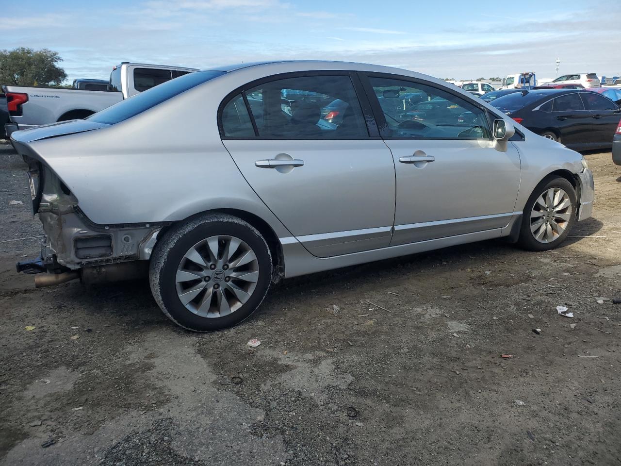 2010 Honda Civic VIN 19XFA1F83AE084009 Copart auction photo, rear end / minor dent/scratches damage thumbnail 3